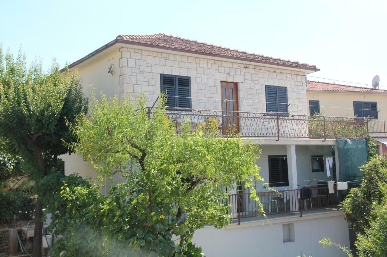 Ferienwohnung App Dujmovic Supetar Exterior foto