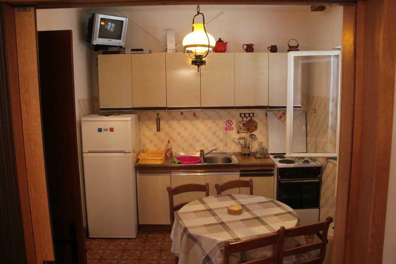 Ferienwohnung App Dujmovic Supetar Exterior foto