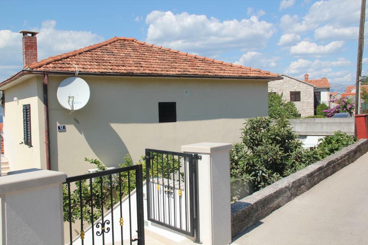 Ferienwohnung App Dujmovic Supetar Exterior foto